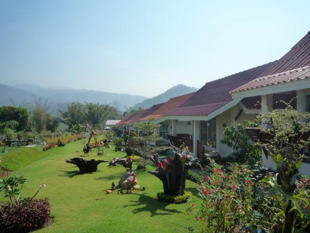 Hotel Baan Pasuk Pai Exterior foto